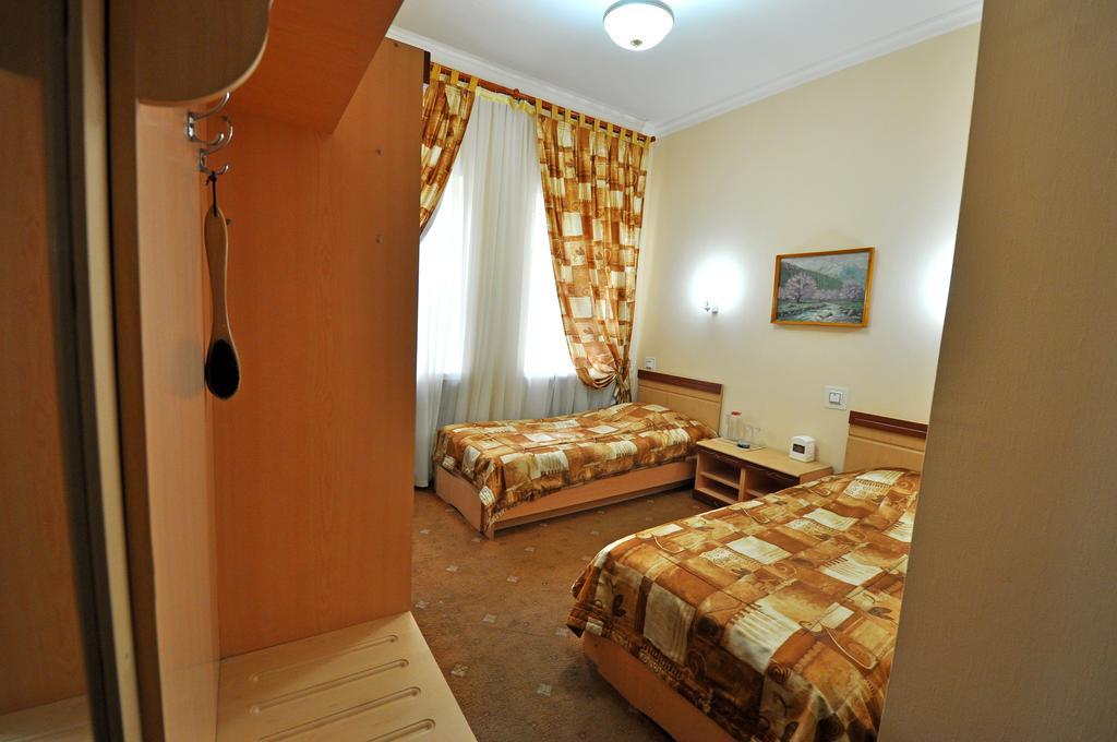 Grand Orzu Hotel Tasken Kültér fotó