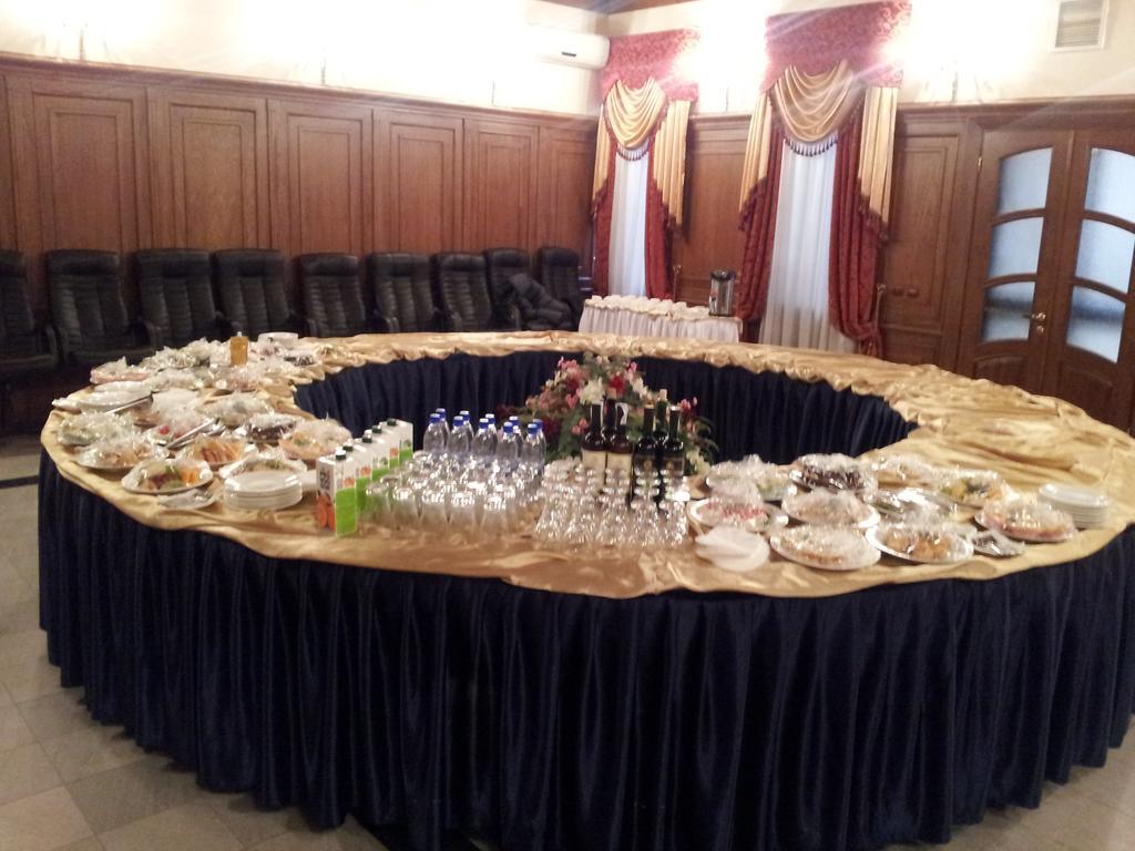 Grand Orzu Hotel Tasken Kültér fotó