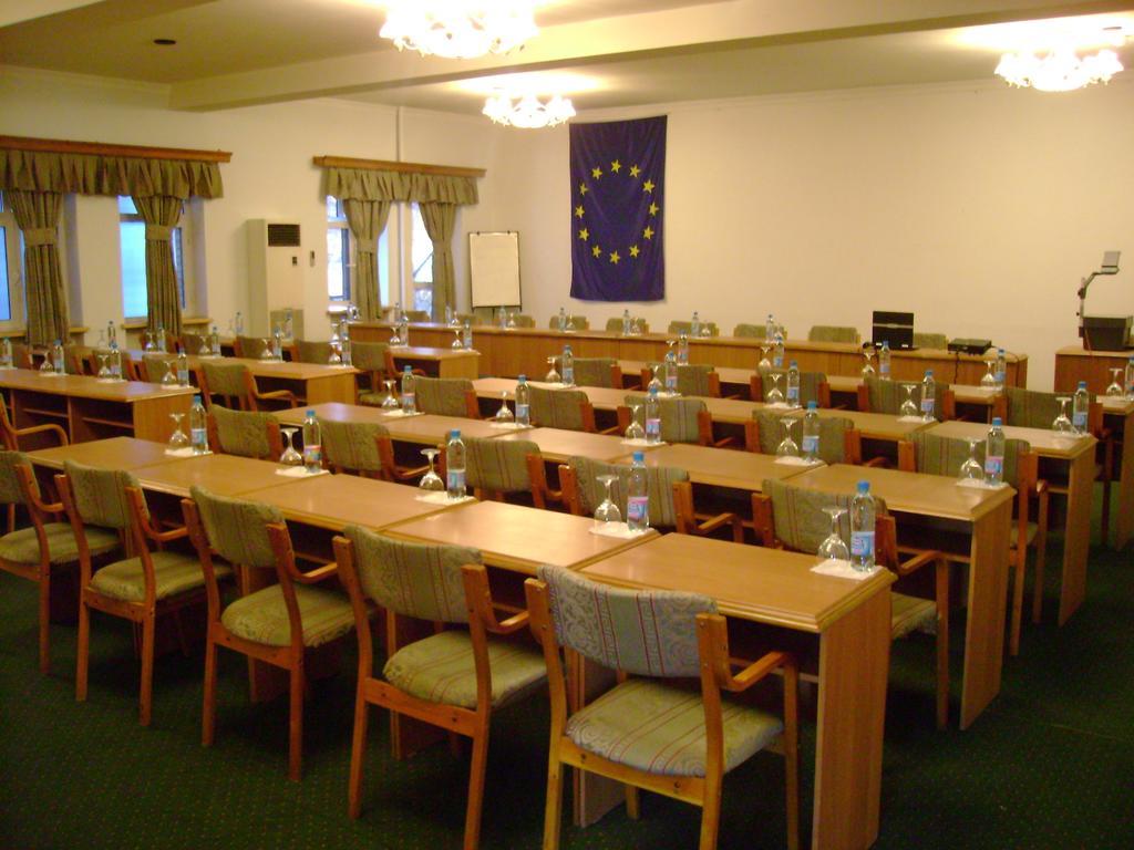 Grand Orzu Hotel Tasken Kültér fotó